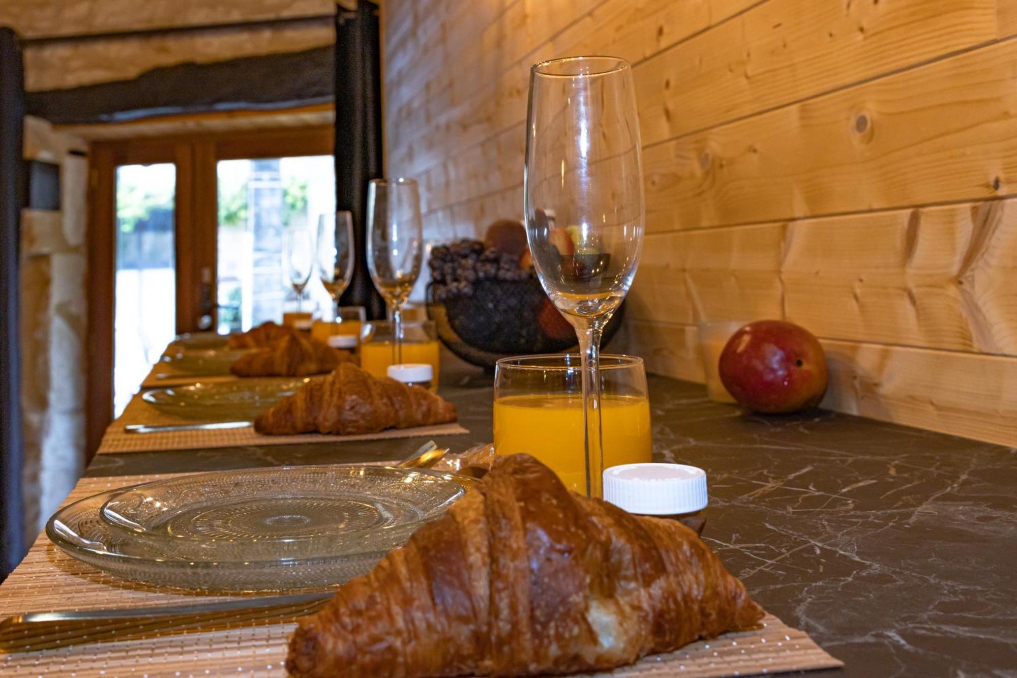 Le Chalet Saint-Pardoux-la-Rivière Εξωτερικό φωτογραφία